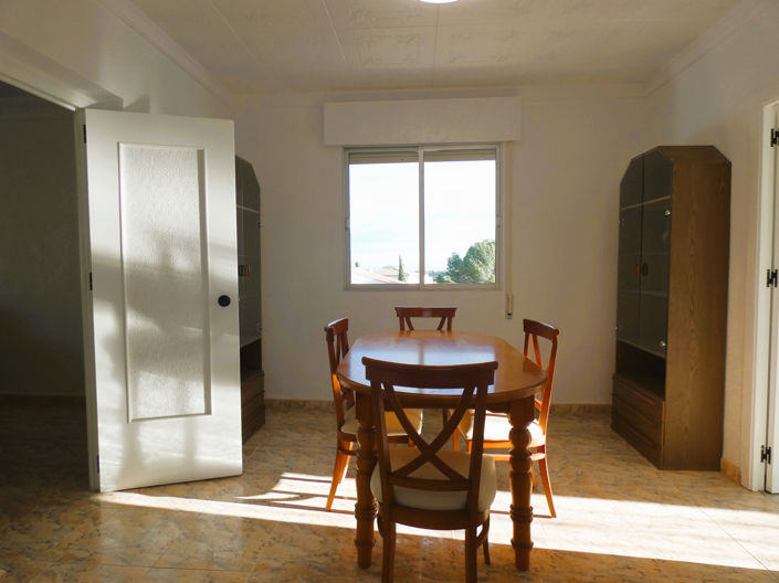 Image No.37-6 Bed Villa for sale