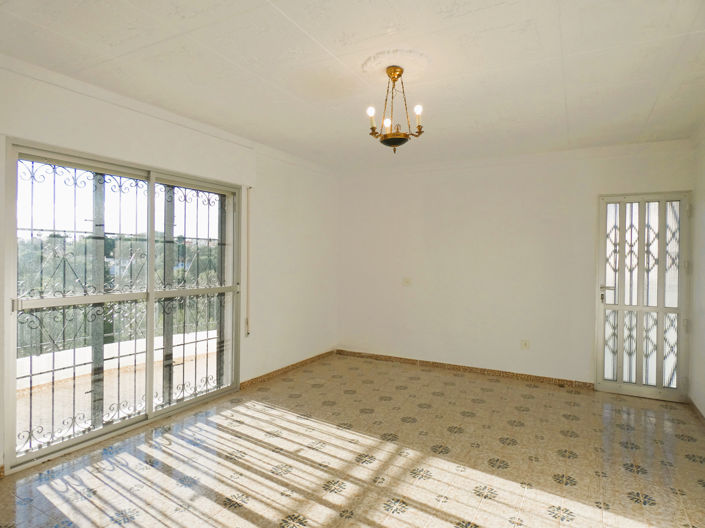 Image No.40-6 Bed Villa for sale