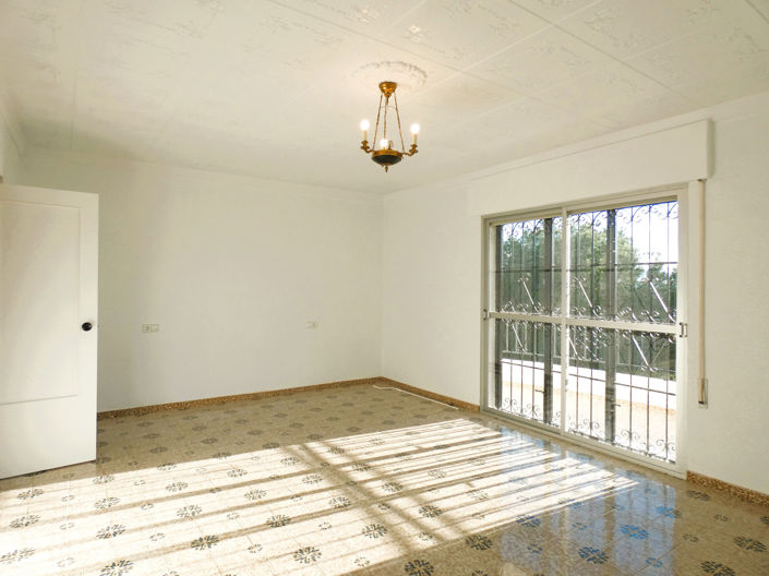 Image No.41-6 Bed Villa for sale