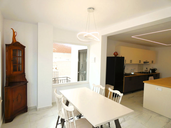 Image No.7-6 Bed Villa for sale