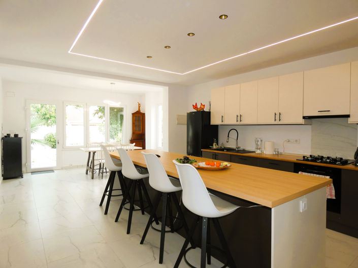 Image No.9-6 Bed Villa for sale