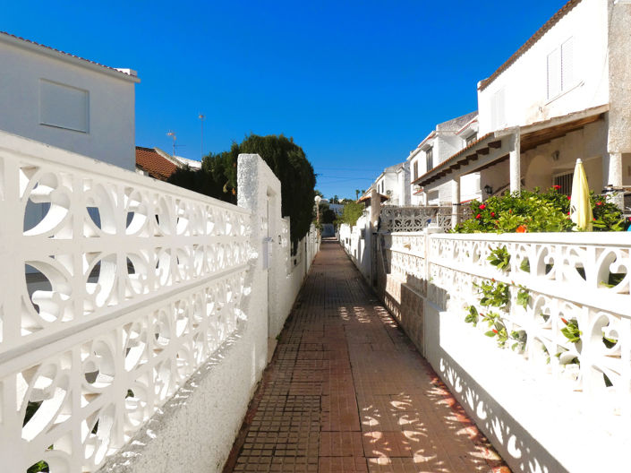 Image No.3-Bungalow de 2 chambres à vendre à Alicante