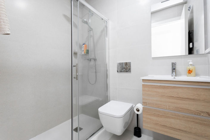 Image No.16-2 Bed Apartment for sale