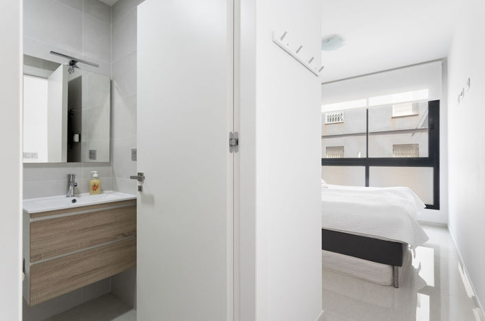 Image No.17-2 Bed Apartment for sale