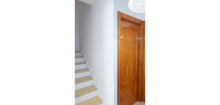 Image No.19-4 Bed Townhouse for sale