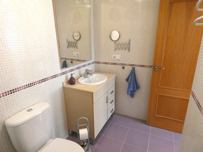 Image No.23-2 Bed Townhouse for sale