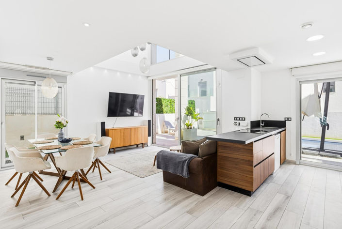 Image No.5-Villa de 4 chambres à vendre à Alicante