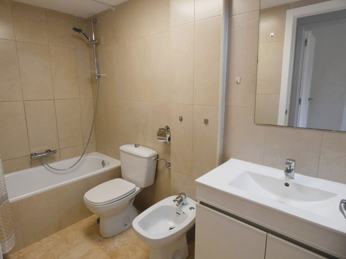 Image No.19-2 Bed Apartment for sale