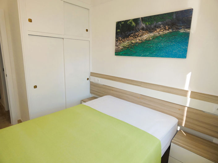 Image No.20-2 Bed Apartment for sale