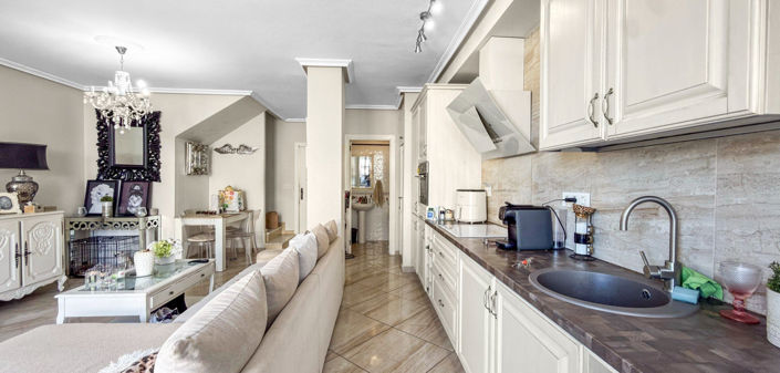 Image No.17-2 Bed Townhouse for sale