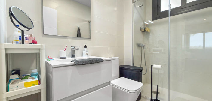 Image No.20-2 Bed Apartment for sale