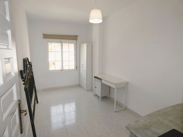 Image No.15-3 Bed Apartment for sale