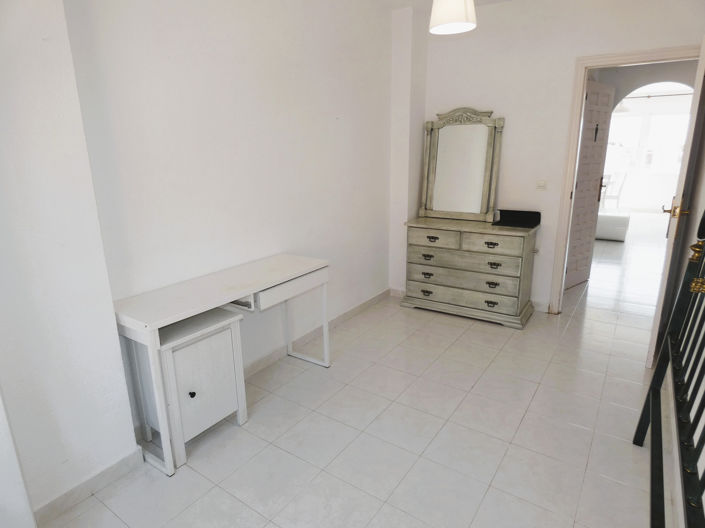 Image No.17-3 Bed Apartment for sale