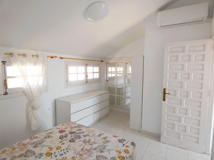 Image No.27-3 Bed Apartment for sale