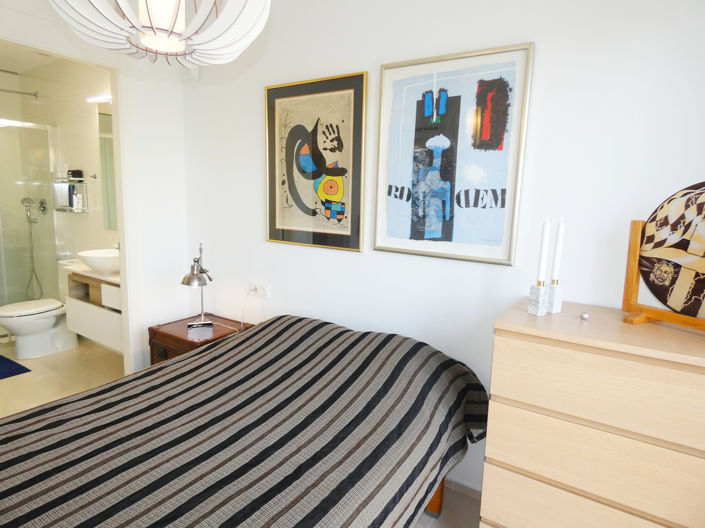 Image No.20-2 Bed Apartment for sale