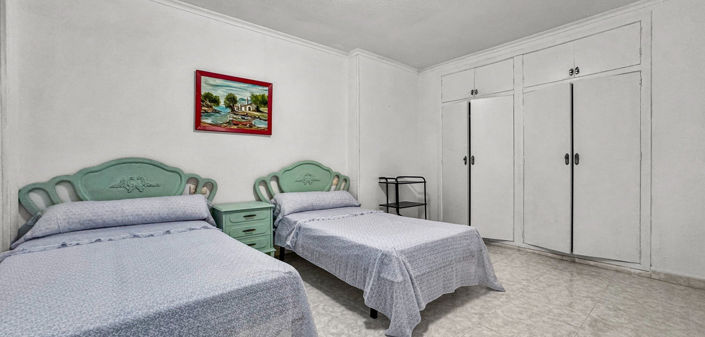 Image No.18-3 Bed Apartment for sale