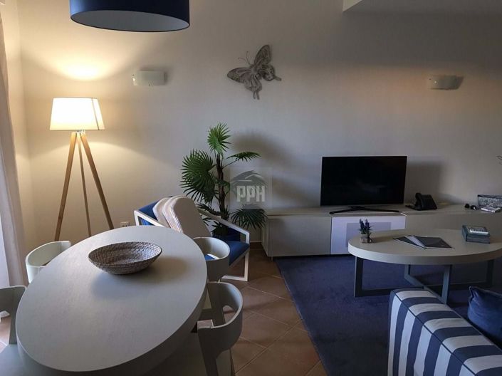 Image No.10-50 Bed Property for sale