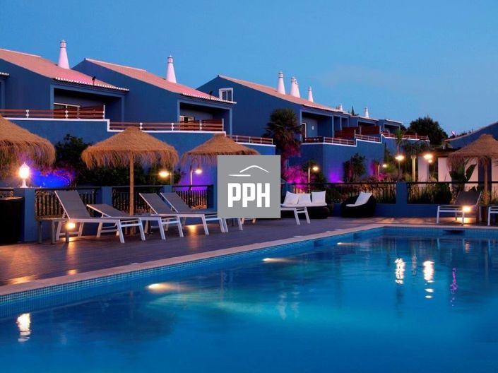 Image No.2-50 Bed Property for sale