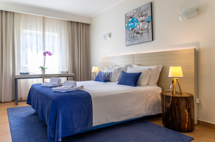 Image No.26-50 Bed Property for sale