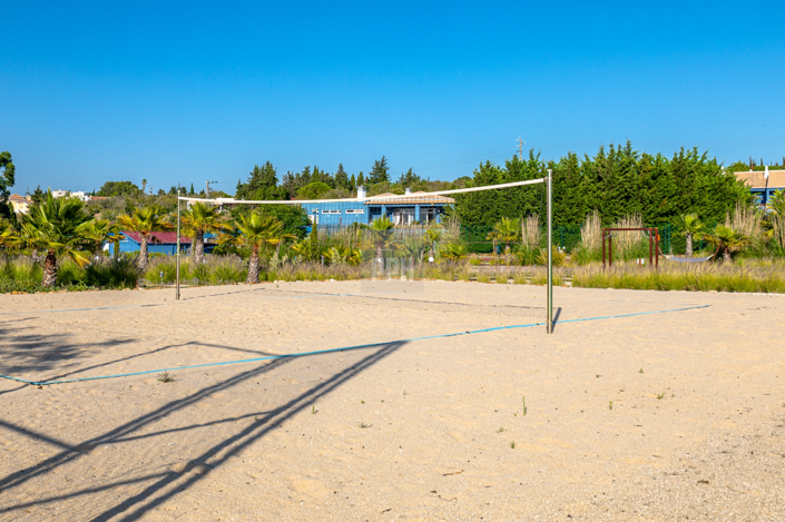 Image No.39-50 Bed Property for sale