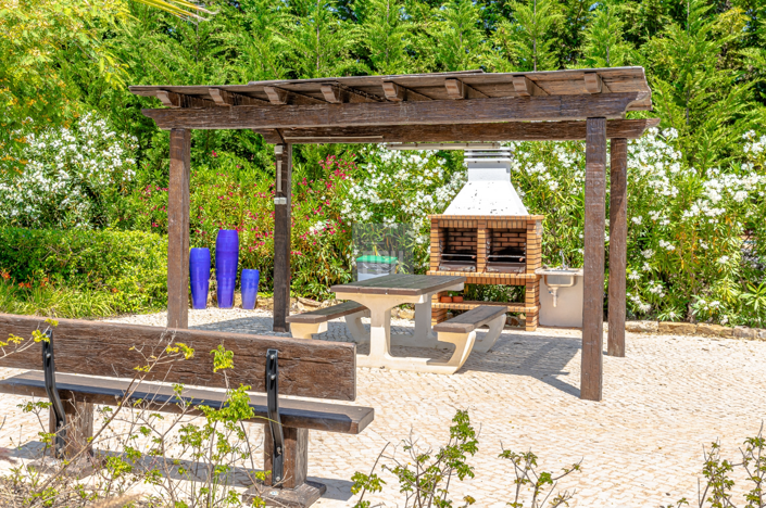 Image No.43-50 Bed Property for sale