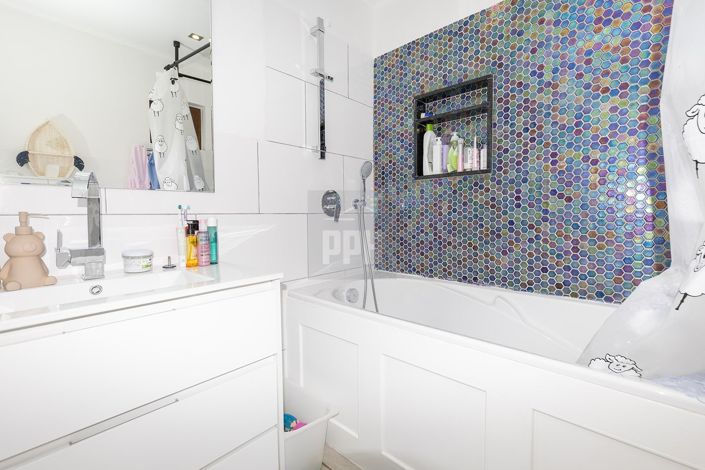 Image No.3-3 Bed Townhouse for sale