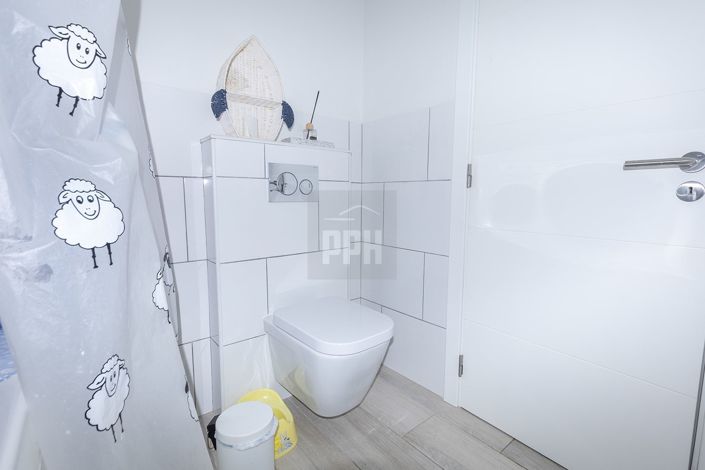 Image No.38-3 Bed Townhouse for sale
