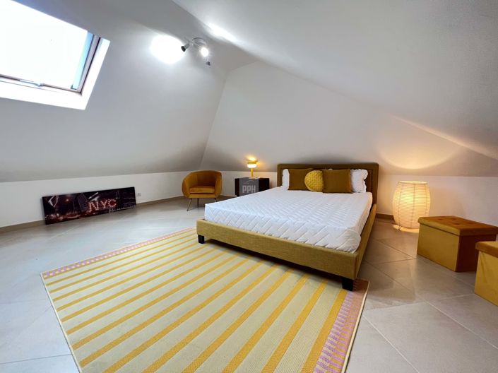 Image No.21-4 Bed Townhouse for sale