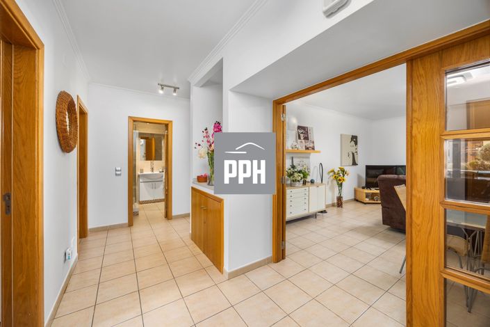 Image No.12-2 Bed Apartment for sale