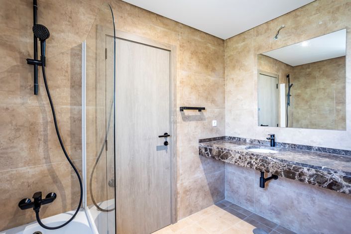 Image No.104-2 Bed Townhouse for sale