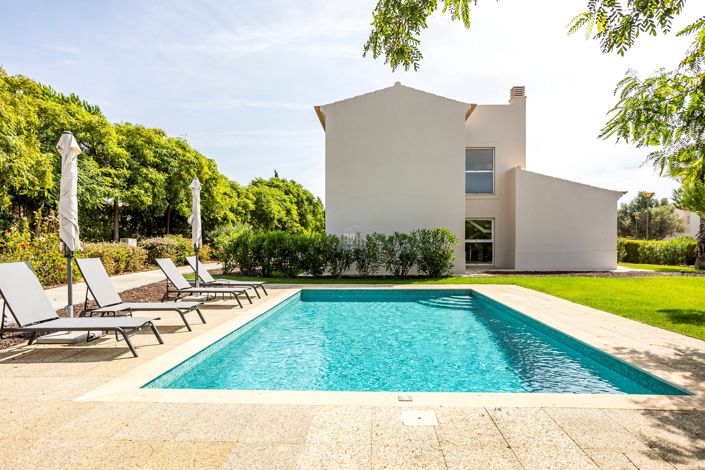 Image No.111-2 Bed Townhouse for sale