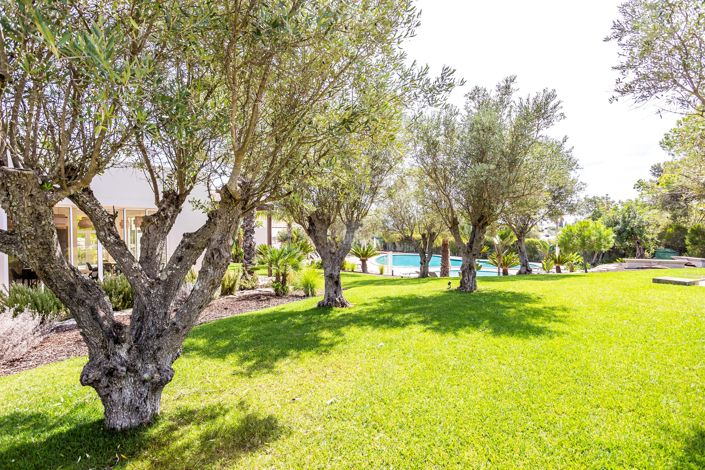 Image No.117-2 Bed Townhouse for sale