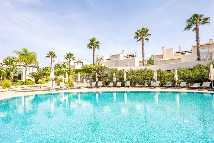 Image No.123-2 Bed Townhouse for sale