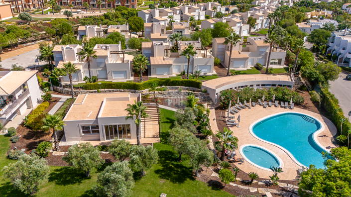 Image No.131-2 Bed Townhouse for sale