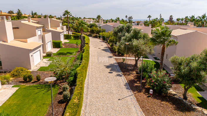 Image No.135-2 Bed Townhouse for sale