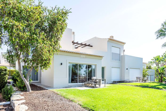 Image No.42-2 Bed Townhouse for sale