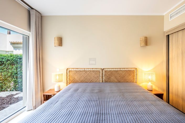 Image No.45-2 Bed Townhouse for sale