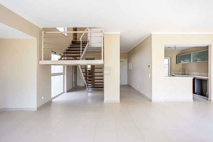 Image No.65-2 Bed Townhouse for sale