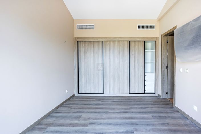 Image No.70-2 Bed Townhouse for sale