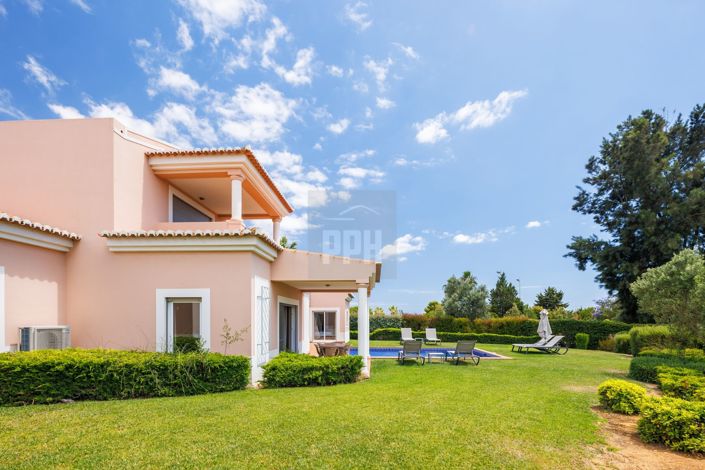 Image No.24-3 Bed Property for sale