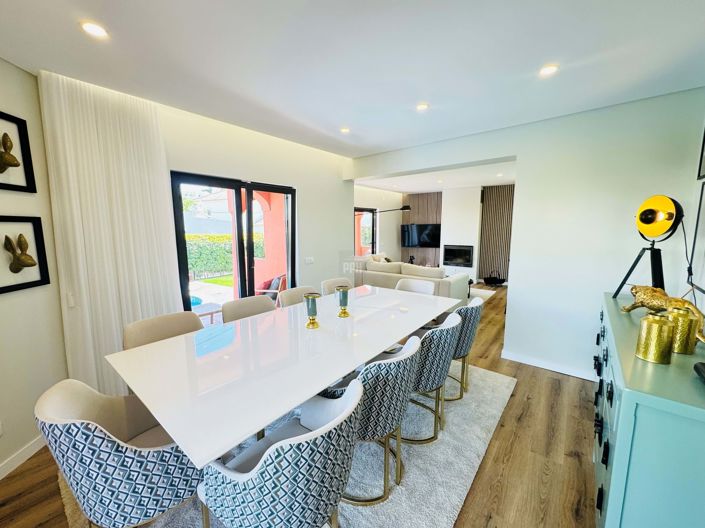 Image No.11-4 Bed Villa for sale