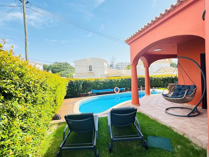 Image No.3-4 Bed Villa for sale