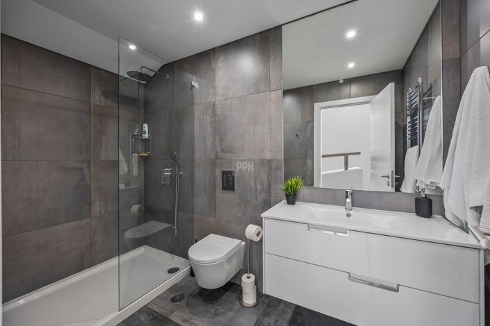 Image No.26-2 Bed Apartment for sale