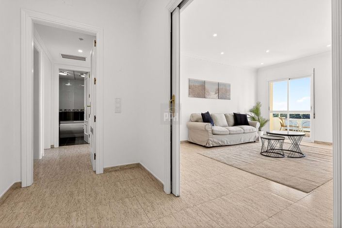 Image No.13-2 Bed Apartment for sale