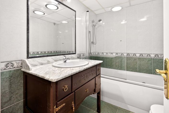 Image No.17-2 Bed Apartment for sale