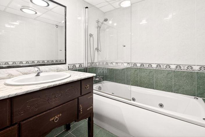 Image No.18-2 Bed Apartment for sale