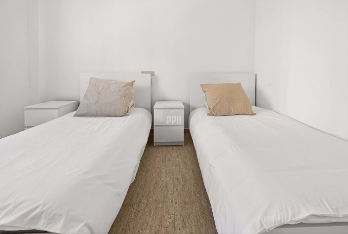 Image No.20-2 Bed Apartment for sale