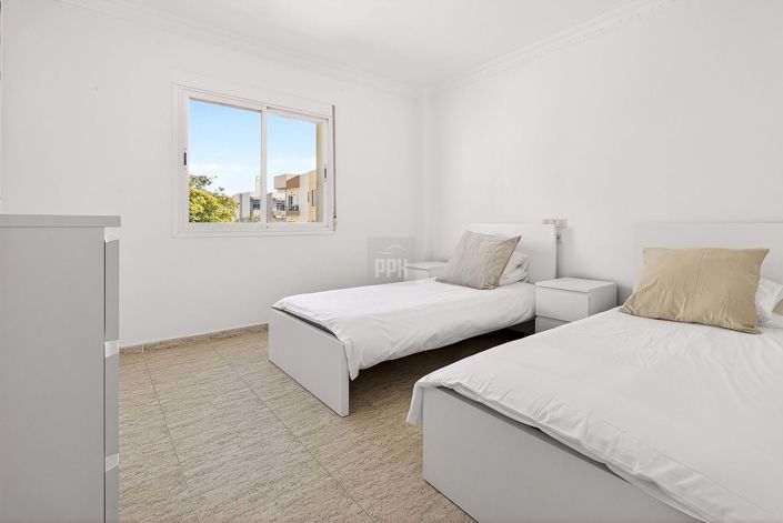 Image No.24-2 Bed Apartment for sale