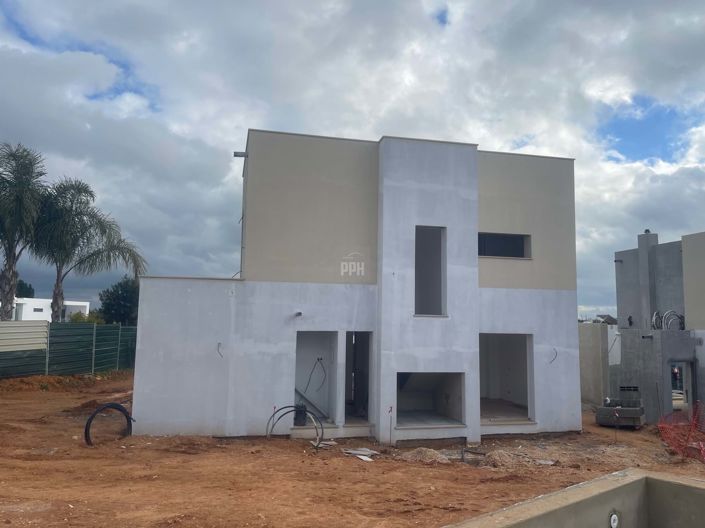 Image No.22-4 Bed Villa for sale