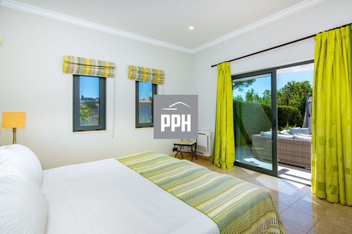 Image No.18-5 Bed Villa for sale